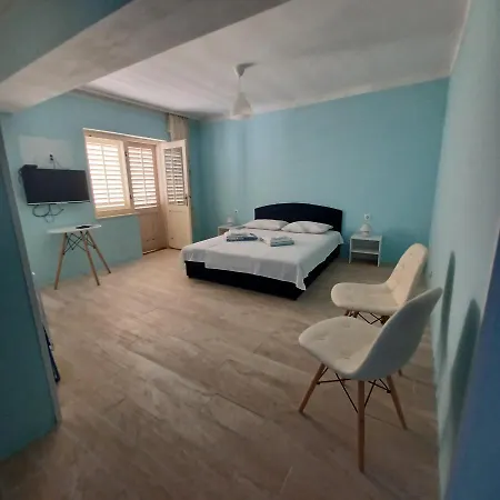 Losinj Apartment *